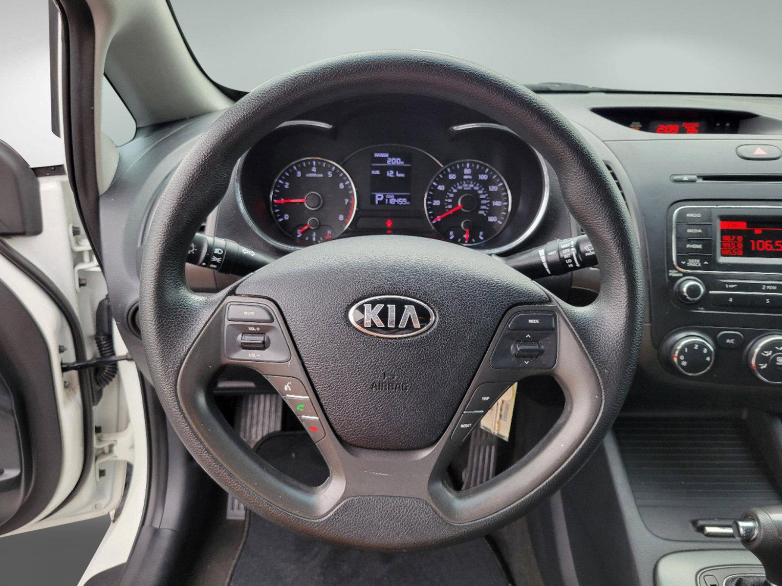 2016 Clear White /Black Kia Forte LX (KNAFK4A6XG5) with an Regular Unleaded I-4 1.8 L/110 engine, 6-Speed Automatic w/OD transmission, located at 7000 Northlake Connector, Columbus, GA, 31904, (706) 987-8085, 32.524975, -84.978134 - 2016 Kia Forte LX - Photo#13