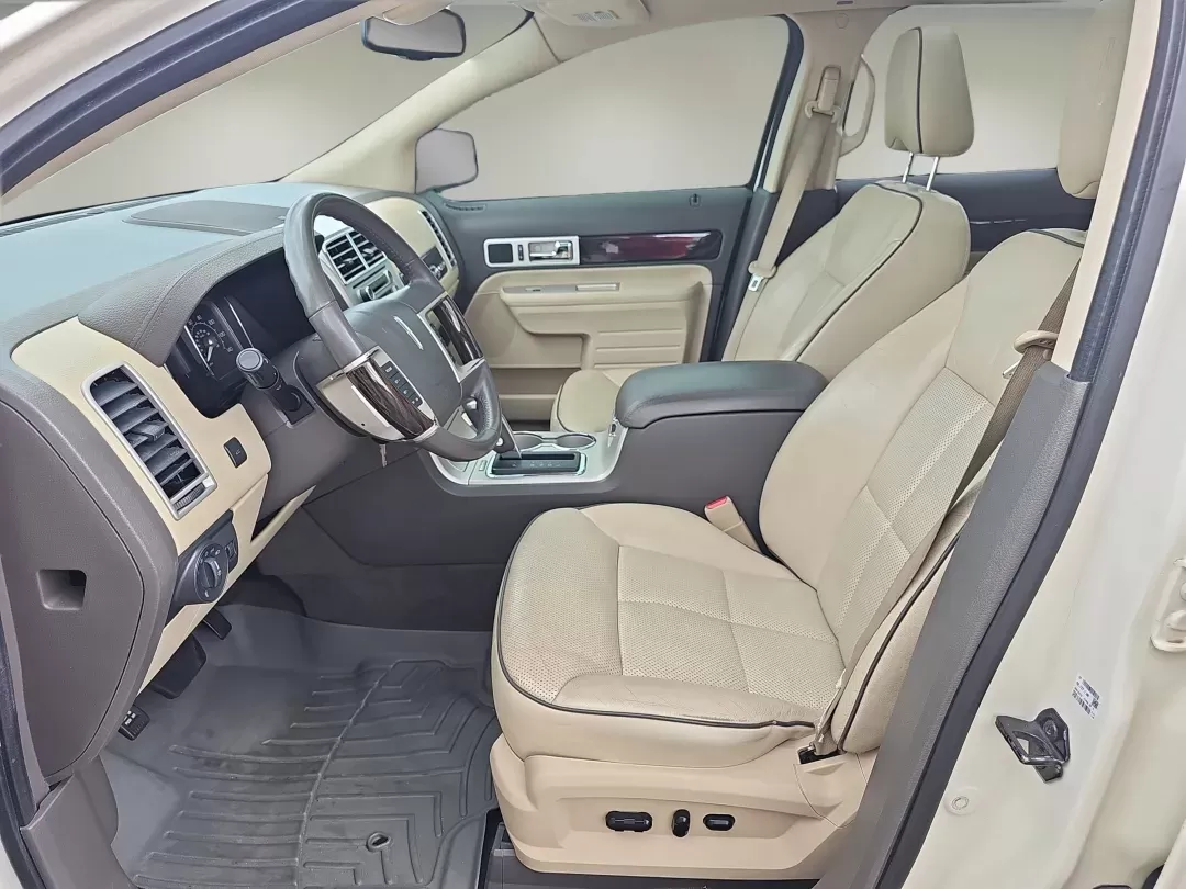 2008 Lincoln MKX (2LMDU68C88B) with an Gas V6 3.5L/213 engine, 6-Speed Automatic w/OD transmission, located at 521 Old Farm Lane Rd, Prattville, AL, 36066, (334) 325-1505, 32.482460, -86.416367 - 2008 Lincoln MKX - Photo#10