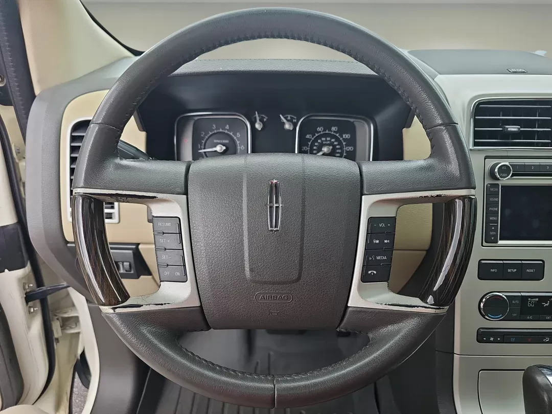 2008 Lincoln MKX (2LMDU68C88B) with an Gas V6 3.5L/213 engine, 6-Speed Automatic w/OD transmission, located at 521 Old Farm Lane Rd, Prattville, AL, 36066, (334) 325-1505, 32.482460, -86.416367 - 2008 Lincoln MKX - Photo#12