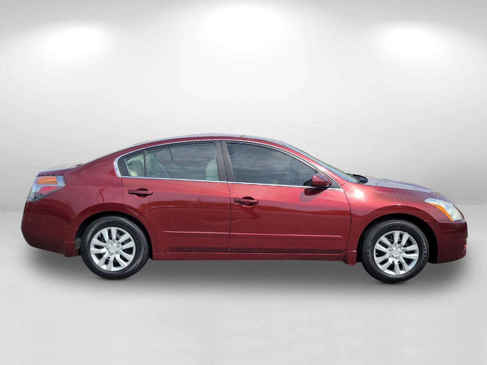 2010 Tuscan Sun /Blonde Nissan Altima 2.5 S (1N4AL2APXAN) with an Gas I4 2.5L/ engine, 1-Speed Continuously Variable transmission, located at 3959 U.S. 80 W, Phenix City, AL, 36870, (334) 297-4885, 32.469296, -85.135185 - 2010 Nissan Altima 2.5 S - Photo#3