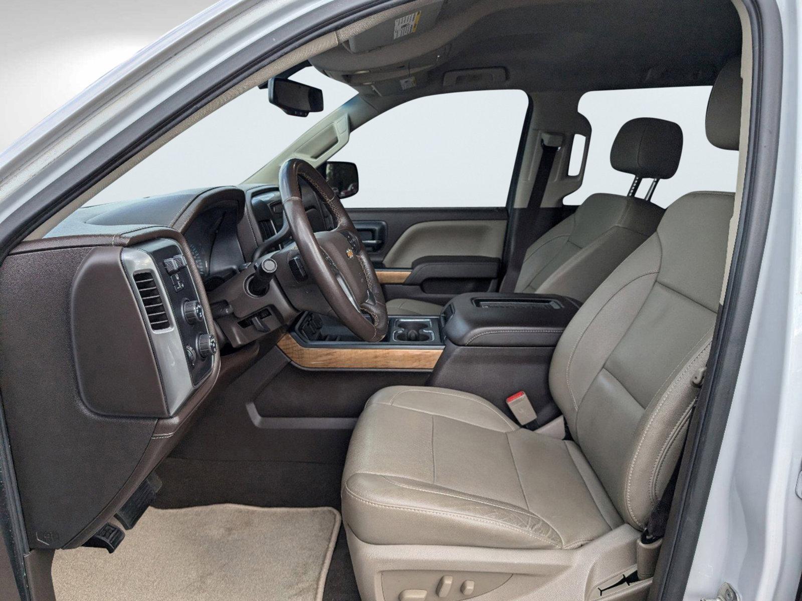 2018 /Cocoa/Dune Chevrolet Silverado 1500 LTZ (3GCUKSEJ0JG) with an Gas V8 6.2L/376 engine, 8-Speed Automatic transmission, located at 1430 Gateway Drive, Opelika, AL, 36801, (334) 239-0944, 32.637871, -85.409790 - 2018 Chevrolet Silverado 1500 LTZ - Photo#9