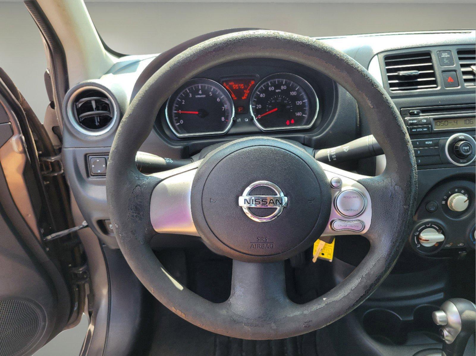 2014 Titanium /Charcoal Nissan Versa SV (3N1CN7AP4EL) with an Regular Unleaded I-4 1.6 L/98 engine, 1-Speed CVT w/OD transmission, located at 1430 Gateway Drive, Opelika, AL, 36801, (334) 239-0944, 32.637871, -85.409790 - 2014 Nissan Versa SV - Photo#13