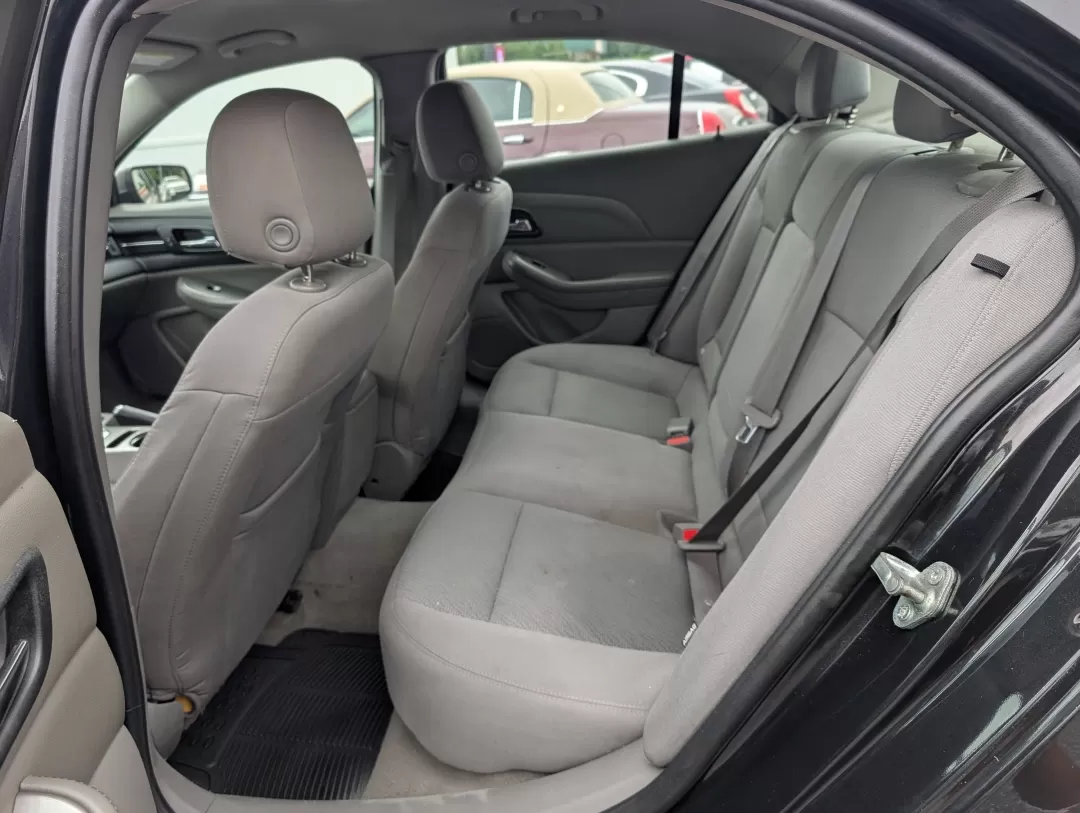 2015 Black Granite Metallic /Jet Black/Titanium Chevrolet Malibu LS (1G11B5SL8FF) with an Other engine, located at 3959 U.S. 80 W, Phenix City, AL, 36870, (334) 297-4885, 32.469296, -85.135185 - 2015 Chevrolet Malibu LS - Photo#10