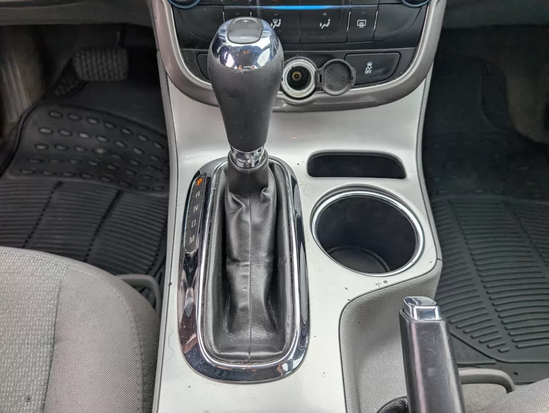 2015 Black Granite Metallic /Jet Black/Titanium Chevrolet Malibu LS (1G11B5SL8FF) with an Other engine, located at 3959 U.S. 80 W, Phenix City, AL, 36870, (334) 297-4885, 32.469296, -85.135185 - 2015 Chevrolet Malibu LS - Photo#13