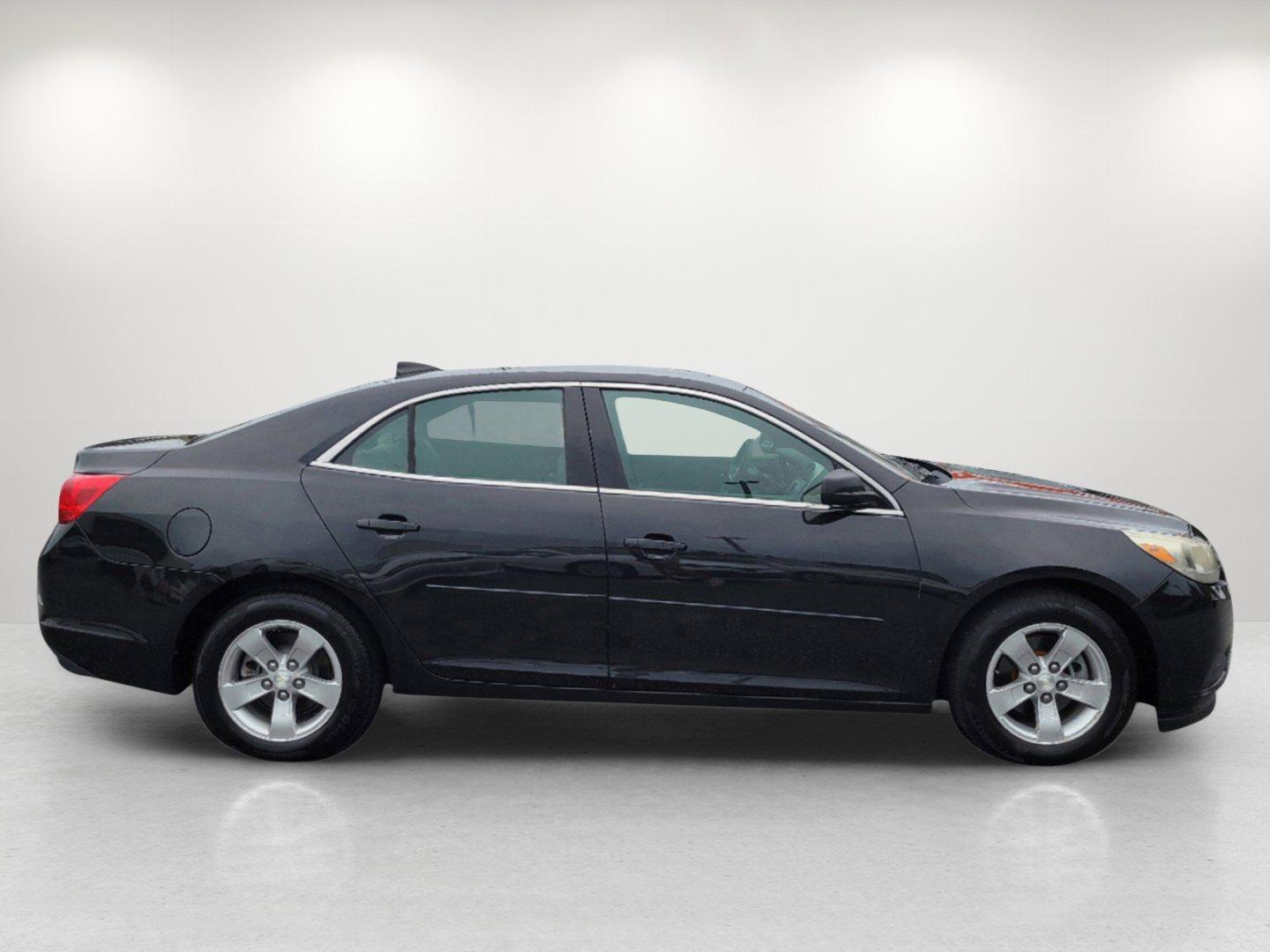 2015 Black Granite Metallic /Jet Black/Titanium Chevrolet Malibu LS (1G11B5SL8FF) with an Gas I4 2.5L/150 engine, 6-Speed Automatic transmission, located at 5115 14th Ave., Columbus, GA, 31904, (706) 323-0345, 32.511494, -84.971046 - 2015 Chevrolet Malibu LS - Photo#3