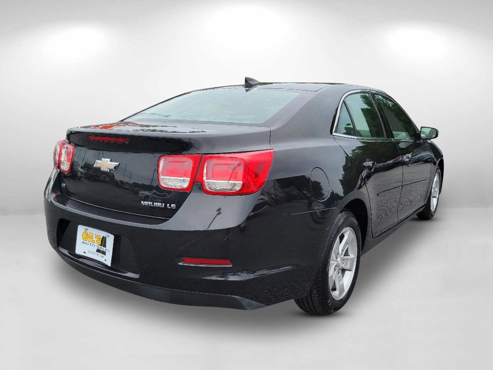 2015 Black Granite Metallic /Jet Black/Titanium Chevrolet Malibu LS (1G11B5SL8FF) with an Gas I4 2.5L/150 engine, 6-Speed Automatic transmission, located at 3959 U.S. 80 W, Phenix City, AL, 36870, (334) 297-4885, 32.469296, -85.135185 - 2015 Chevrolet Malibu LS - Photo#4