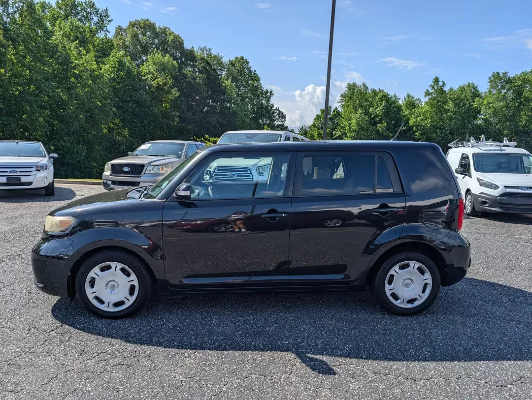 2009 Black Scion xB (JTLKE50E991) with an Gas I4 2.4L/144 engine, 4-Speed Automatic transmission, located at 3959 U.S. 80 W, Phenix City, AL, 36870, (334) 297-4885, 32.469296, -85.135185 - 2009 Scion xB - Photo#8