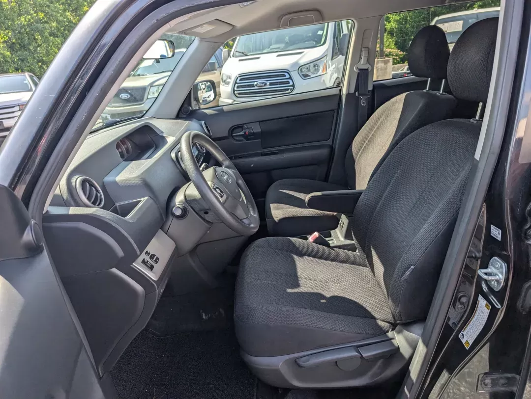 2009 Black Scion xB (JTLKE50E991) with an Gas I4 2.4L/144 engine, 4-Speed Automatic transmission, located at 3959 U.S. 80 W, Phenix City, AL, 36870, (334) 297-4885, 32.469296, -85.135185 - 2009 Scion xB - Photo#10