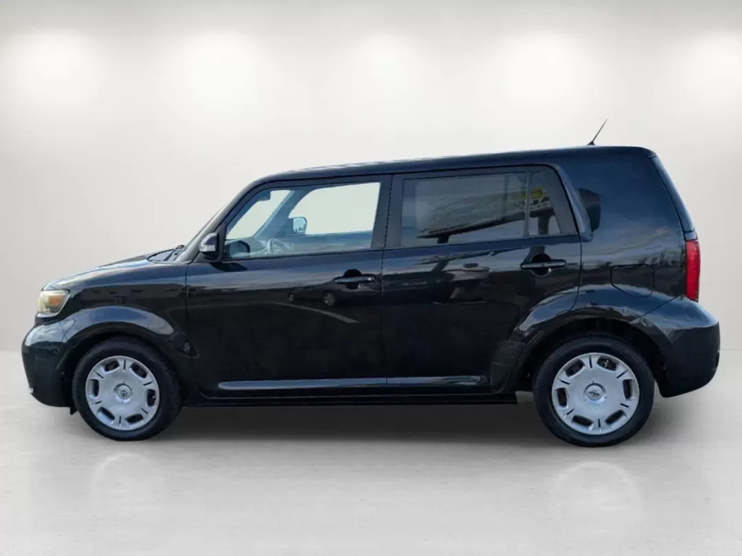 2009 Black Scion xB (JTLKE50E991) with an Gas I4 2.4L/144 engine, 4-Speed Automatic transmission, located at 3959 U.S. 80 W, Phenix City, AL, 36870, (334) 297-4885, 32.469296, -85.135185 - **Unlock Your Adventures with the 2009 Scion xB at Gils Auto!**<br /> <br /> Are you ready to elevate your lifestyle with a vehicle that's as versatile as your ambitions? The 2009 Scion xB offers the perfect blend of space, efficiency, and style, making it ideal for growing families, adventurous wee - Photo#8