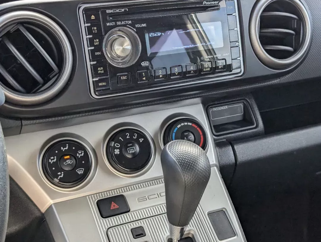 2009 Black Scion xB (JTLKE50E991) with an Gas I4 2.4L/144 engine, 4-Speed Automatic transmission, located at 3959 U.S. 80 W, Phenix City, AL, 36870, (334) 297-4885, 32.469296, -85.135185 - **Unlock Your Adventures with the 2009 Scion xB at Gils Auto!**<br /> <br /> Are you ready to elevate your lifestyle with a vehicle that's as versatile as your ambitions? The 2009 Scion xB offers the perfect blend of space, efficiency, and style, making it ideal for growing families, adventurous wee - Photo#15
