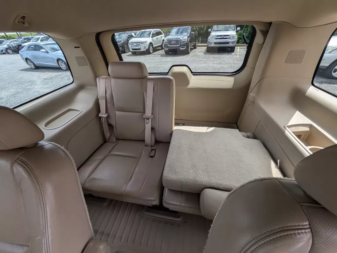2009 /Cashmere/Cocoa Cadillac Escalade (1GYFC53229R) with an Gas V8 6.2L/376 engine, 6-Speed HD Automatic w/OD transmission, located at 3959 U.S. 80 W, Phenix City, AL, 36870, (334) 297-4885, 32.469296, -85.135185 - 2009 Cadillac Escalade - Photo#11