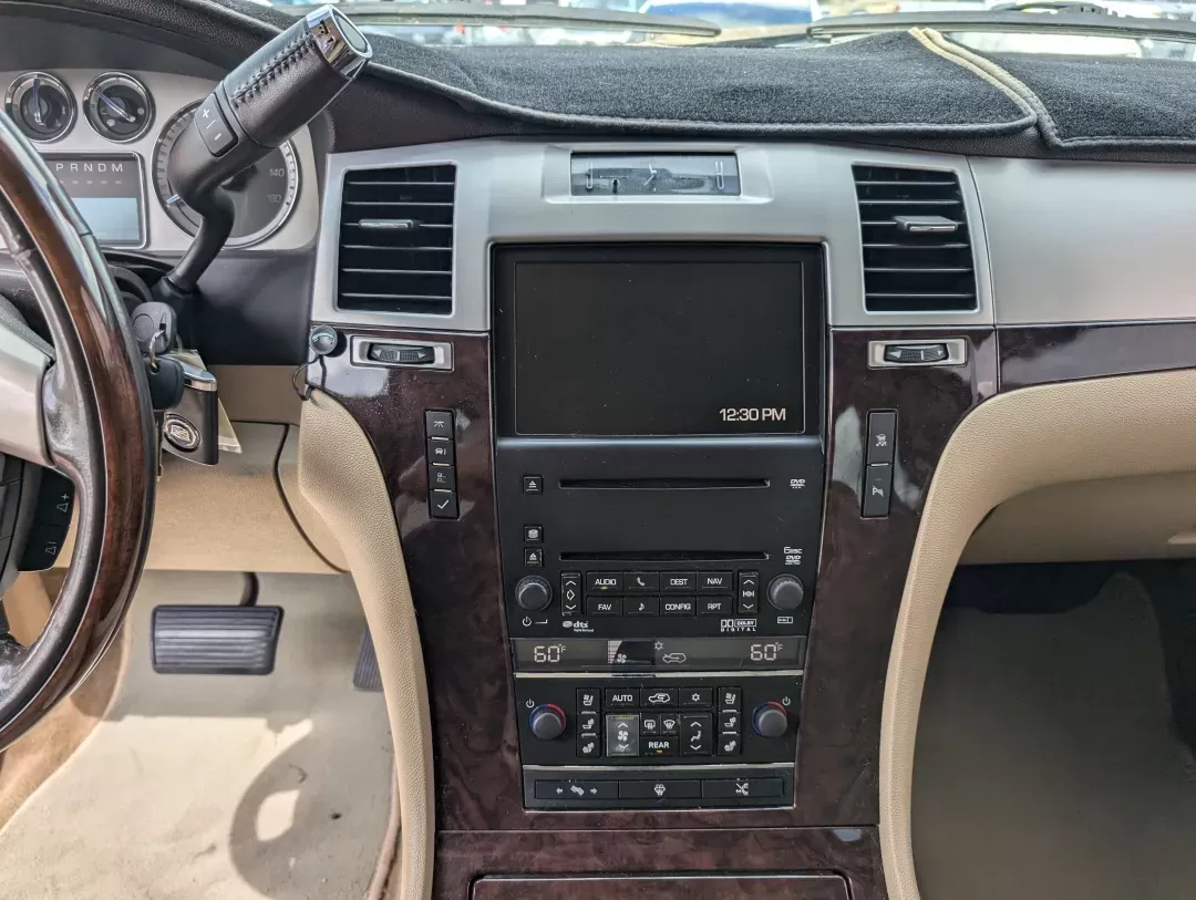 2009 /Cashmere/Cocoa Cadillac Escalade (1GYFC53229R) with an Gas V8 6.2L/376 engine, 6-Speed HD Automatic w/OD transmission, located at 3959 U.S. 80 W, Phenix City, AL, 36870, (334) 297-4885, 32.469296, -85.135185 - 2009 Cadillac Escalade - Photo#15