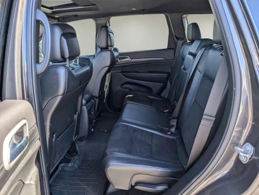 2020 /Black Jeep Grand Cherokee Altitude (1C4RJEAG5LC) with an Regular Unleaded V-6 3.6 L/220 engine, 8-Speed Automatic w/OD transmission, located at 804 22nd Ave, Phenix City, AL, 36870, (334) 297-1860, 32.484749, -85.024475 - 2020 Jeep Grand Cherokee Altitude - Photo#10