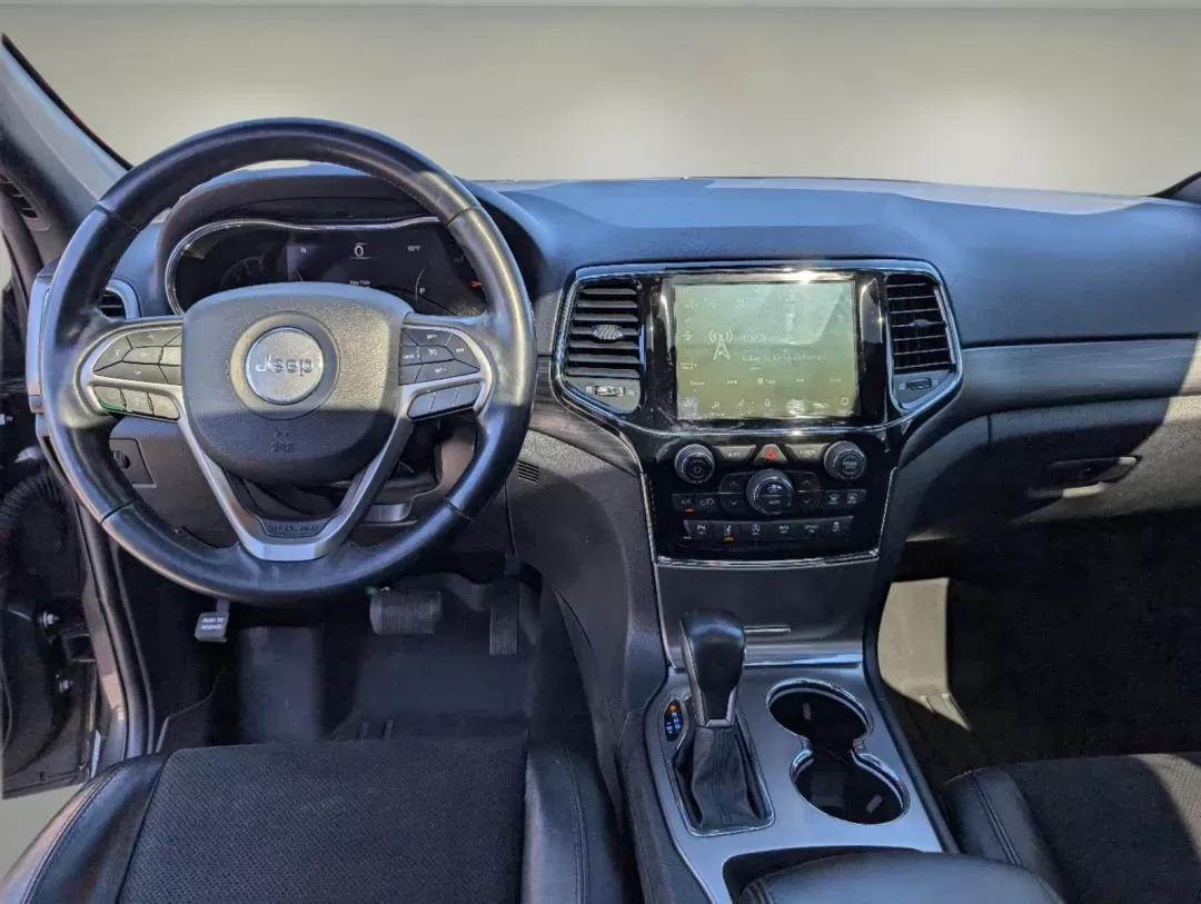 2020 /Black Jeep Grand Cherokee Altitude (1C4RJEAG5LC) with an Regular Unleaded V-6 3.6 L/220 engine, 8-Speed Automatic w/OD transmission, located at 804 22nd Ave, Phenix City, AL, 36870, (334) 297-1860, 32.484749, -85.024475 - 2020 Jeep Grand Cherokee Altitude - Photo#11
