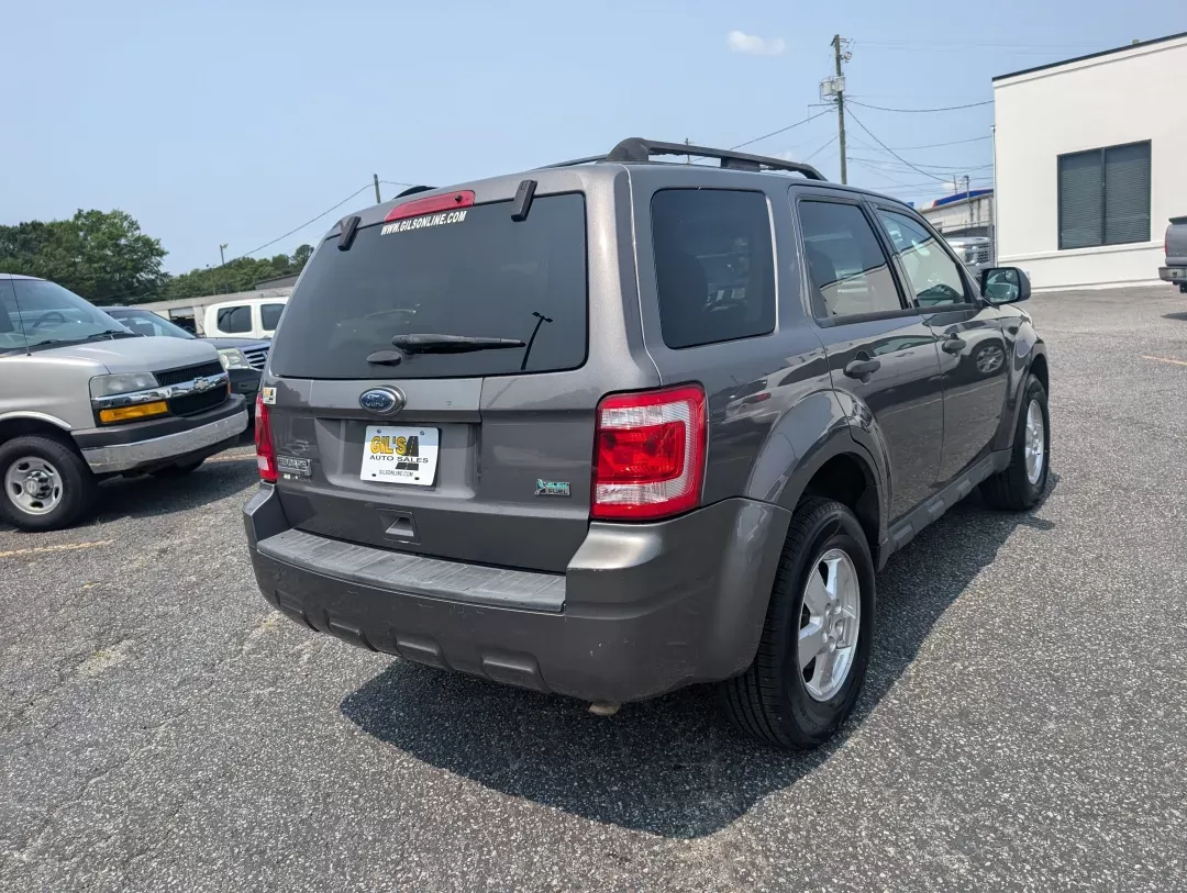 2011 Ford Escape XLT (1FMCU9DG3BK) with an Gas/Ethanol V6 3.0L/181 engine, 6-Speed Automatic transmission, located at 3959 U.S. 80 W, Phenix City, AL, 36870, (334) 297-4885, 32.469296, -85.135185 - 2011 Ford Escape XLT - Photo#4