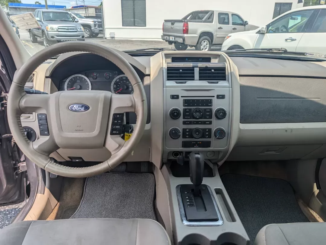 2011 Ford Escape XLT (1FMCU9DG3BK) with an Gas/Ethanol V6 3.0L/181 engine, 6-Speed Automatic transmission, located at 3959 U.S. 80 W, Phenix City, AL, 36870, (334) 297-4885, 32.469296, -85.135185 - 2011 Ford Escape XLT - Photo#11