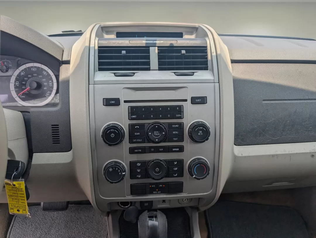 2011 Ford Escape XLT (1FMCU9DG3BK) with an Other engine, located at 1430 Gateway Drive, Opelika, AL, 36801, (334) 239-0944, 32.637871, -85.409790 - **Adventure Awaits with the 2011 Ford Escape XLT Perfect for Your Next Journey!**<br /> <br /> Are you ready to elevate your lifestyle with a versatile SUV that's great for family outings, daily commutes, or weekend adventures? Look no further than the 2011 Ford Escape XLT, now available at Gils Au - Photo#14