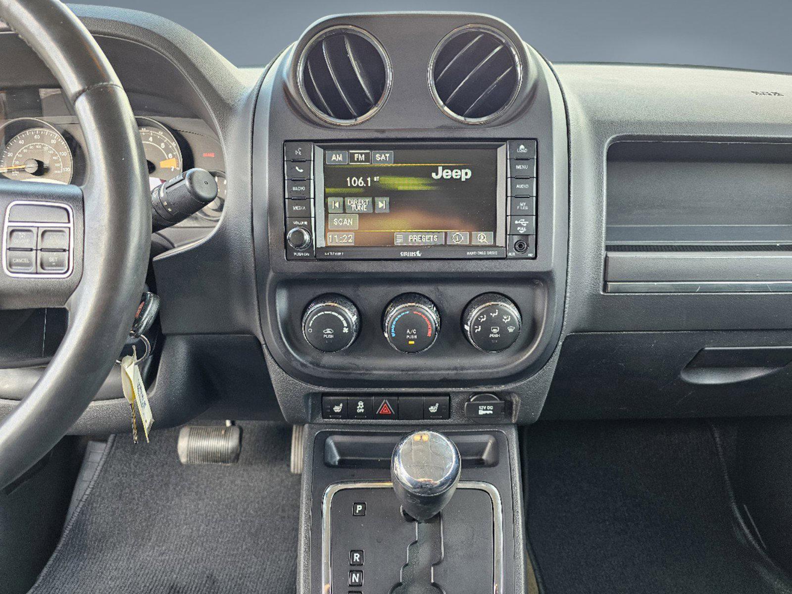 2016 Bright White Clearcoat /Dark Slate Gray Jeep Patriot High Altitude Edition (1C4NJPFA9GD) with an Regular Unleaded I-4 2.0 L/122 engine, 1-Speed CVT w/OD transmission, located at 521 Old Farm Lane Rd, Prattville, AL, 36066, (334) 325-1505, 32.482460, -86.416367 - 2016 Jeep Patriot High Altitude Edition - Photo#10