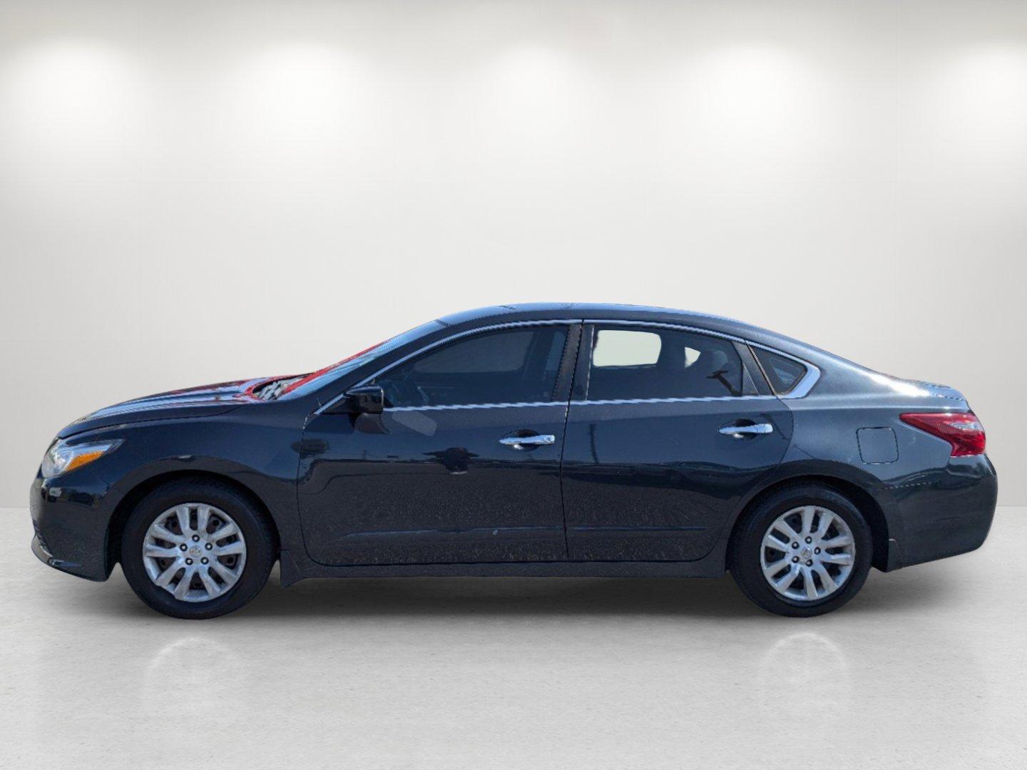 2018 /Charcoal Nissan Altima 2.5 S (1N4AL3AP2JC) with an Regular Unleaded I-4 2.5 L/152 engine, 1-Speed CVT w/OD transmission, located at 7000 Northlake Connector, Columbus, GA, 31904, (706) 987-8085, 32.524975, -84.978134 - 2018 Nissan Altima 2.5 S - Photo#7