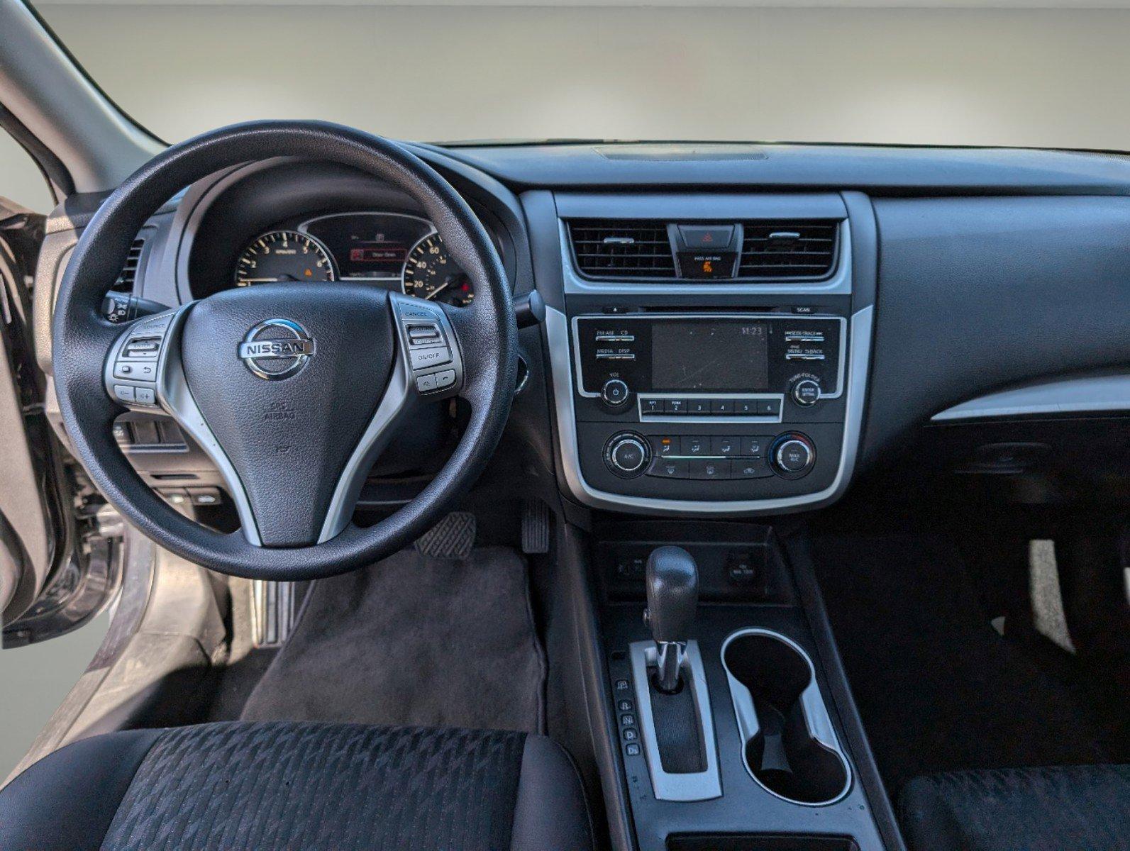 2018 /Charcoal Nissan Altima 2.5 S (1N4AL3AP2JC) with an Regular Unleaded I-4 2.5 L/152 engine, 1-Speed CVT w/OD transmission, located at 7000 Northlake Connector, Columbus, GA, 31904, (706) 987-8085, 32.524975, -84.978134 - 2018 Nissan Altima 2.5 S - Photo#11