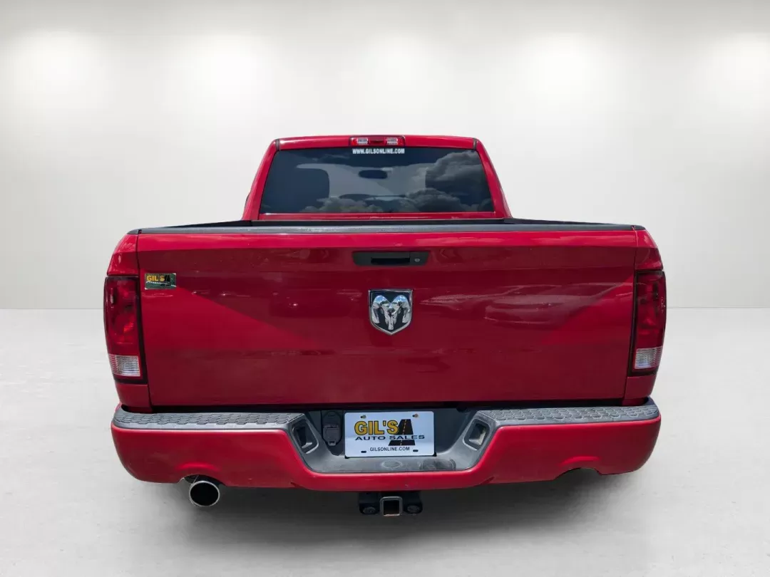 2012 /Dark Slate/Medium Graystone Ram 1500 Express (3C6JD6AT7CG) with an Gas V8 5.7L/345 engine, 6-Speed Automatic transmission, located at 5115 14th Ave., Columbus, GA, 31904, (706) 323-0345, 32.511494, -84.971046 - 2012 Ram 1500 Express - Photo#5