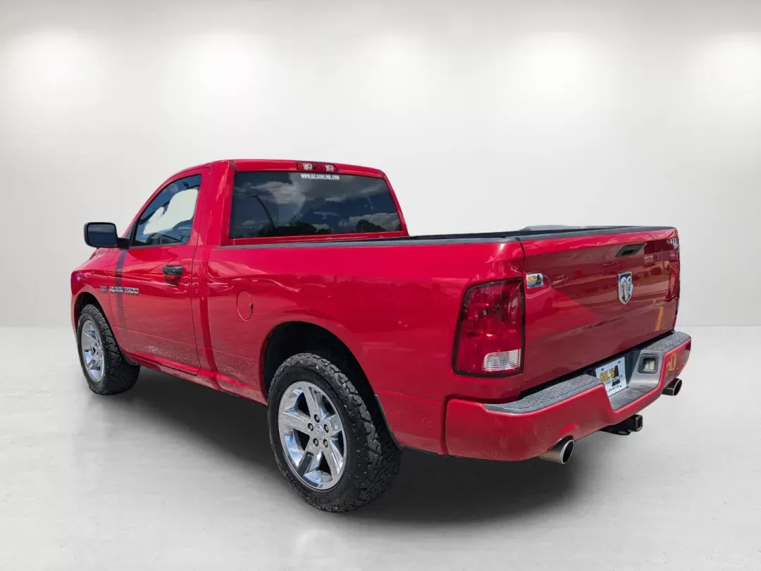 2012 /Dark Slate/Medium Graystone Ram 1500 Express (3C6JD6AT7CG) with an Gas V8 5.7L/345 engine, 6-Speed Automatic transmission, located at 5115 14th Ave., Columbus, GA, 31904, (706) 323-0345, 32.511494, -84.971046 - 2012 Ram 1500 Express - Photo#6