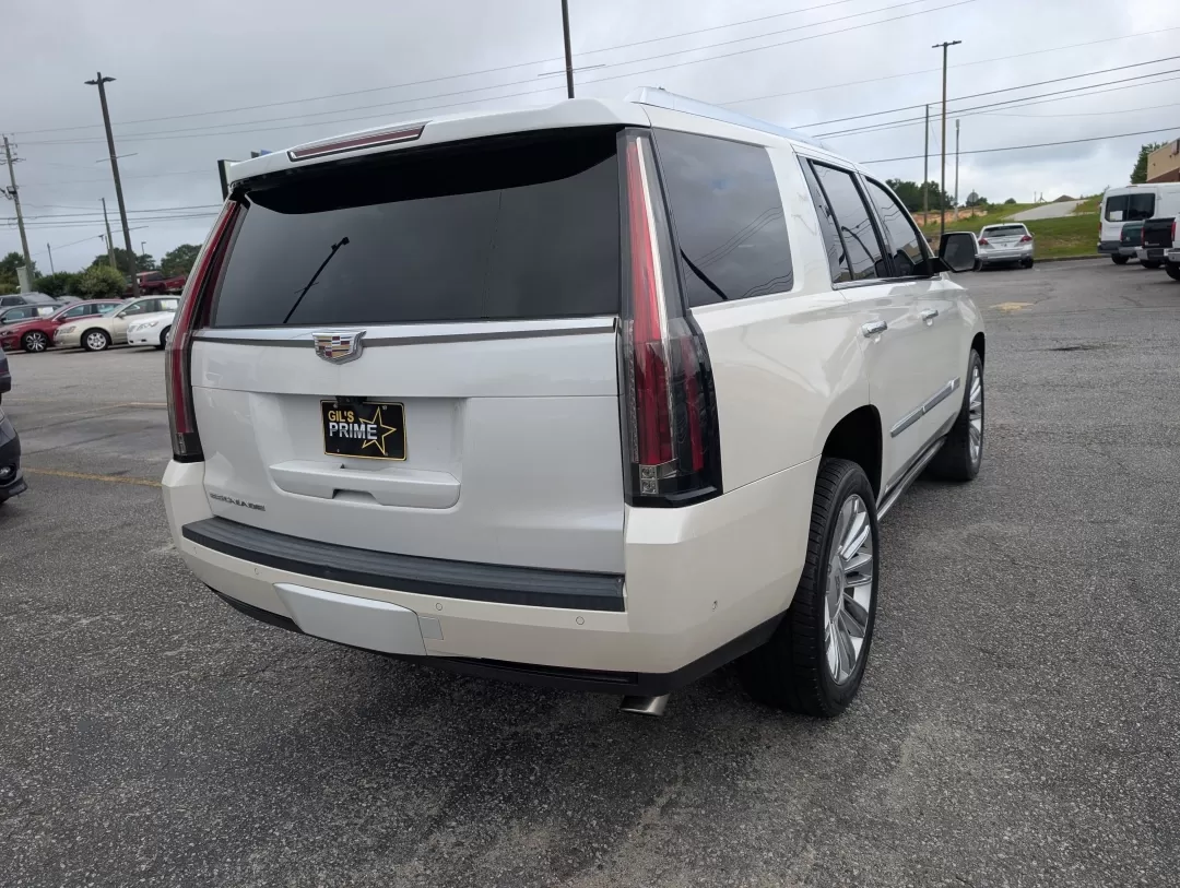 2017 /Jet Black with Jet Black Accents Cadillac Escalade Platinum (1GYS4DKJ5HR) with an Other engine, located at 3959 U.S. 80 W, Phenix City, AL, 36870, (334) 297-4885, 32.469296, -85.135185 - 2017 Cadillac Escalade Platinum - Photo#4