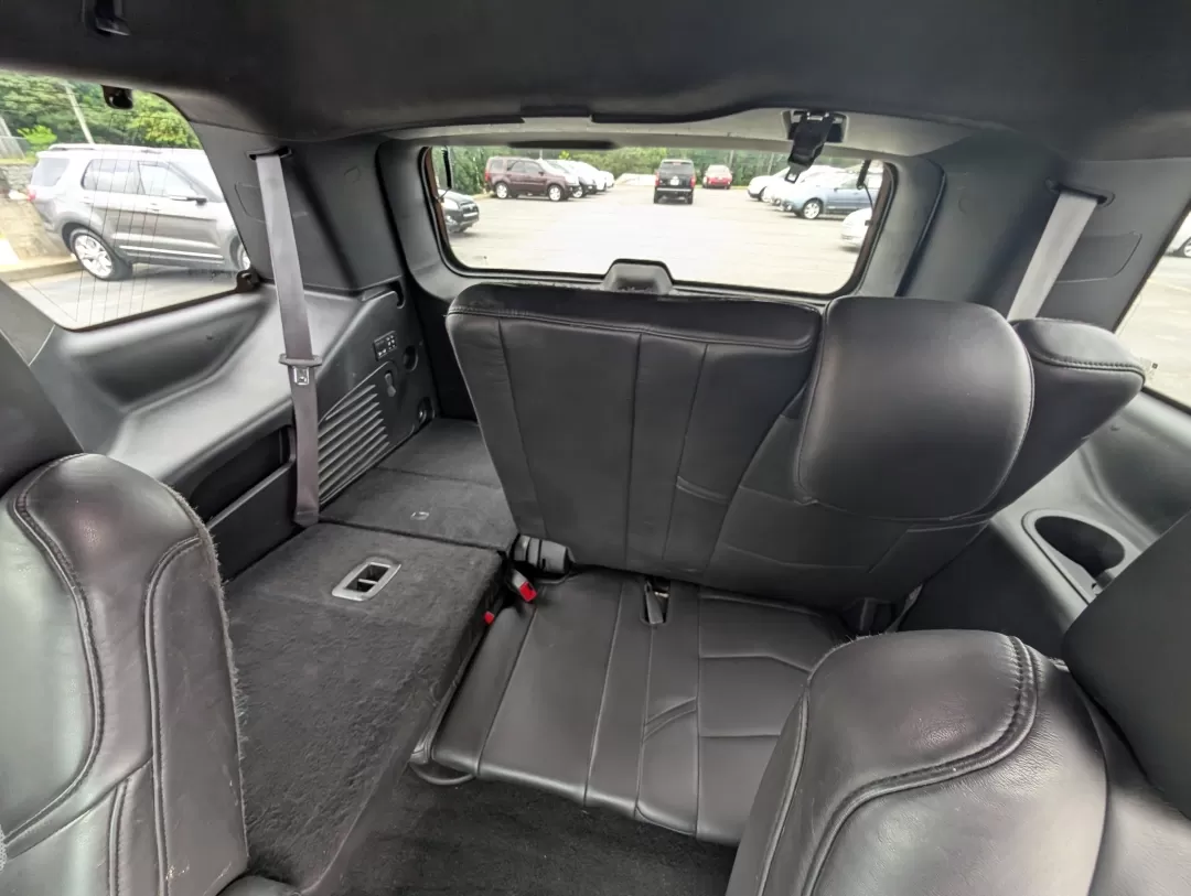 2017 /Jet Black with Jet Black Accents Cadillac Escalade Platinum (1GYS4DKJ5HR) with an Other engine, located at 3959 U.S. 80 W, Phenix City, AL, 36870, (334) 297-4885, 32.469296, -85.135185 - 2017 Cadillac Escalade Platinum - Photo#11