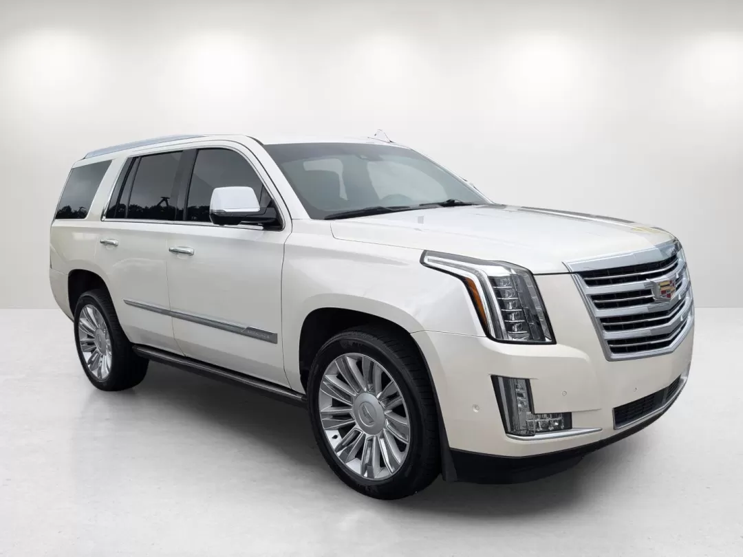 2017 /Jet Black with Jet Black Accents Cadillac Escalade Platinum (1GYS4DKJ5HR) with an Other engine, located at 1430 Gateway Drive, Opelika, AL, 36801, (334) 239-0944, 32.637871, -85.409790 - 2017 Cadillac Escalade Platinum - Photo#2