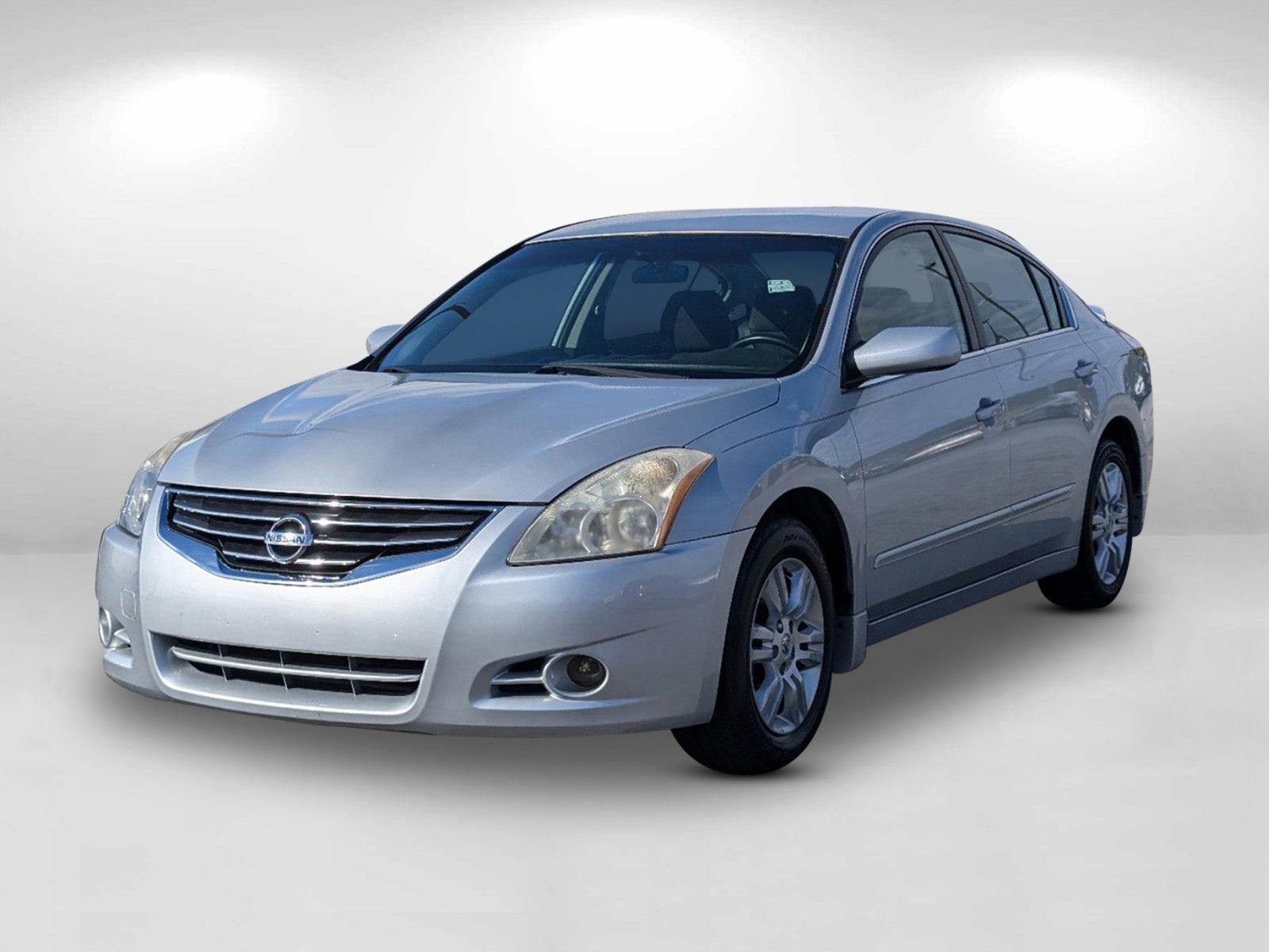 2012 /Charcoal Nissan Altima 2.5 S (1N4AL2AP8CC) with an Gas I4 2.5L/ engine, 1-Speed Continuously Variable Ratio transmission, located at 521 Old Farm Lane Rd, Prattville, AL, 36066, (334) 325-1505, 32.482460, -86.416367 - 2012 Nissan Altima 2.5 S - Photo#15