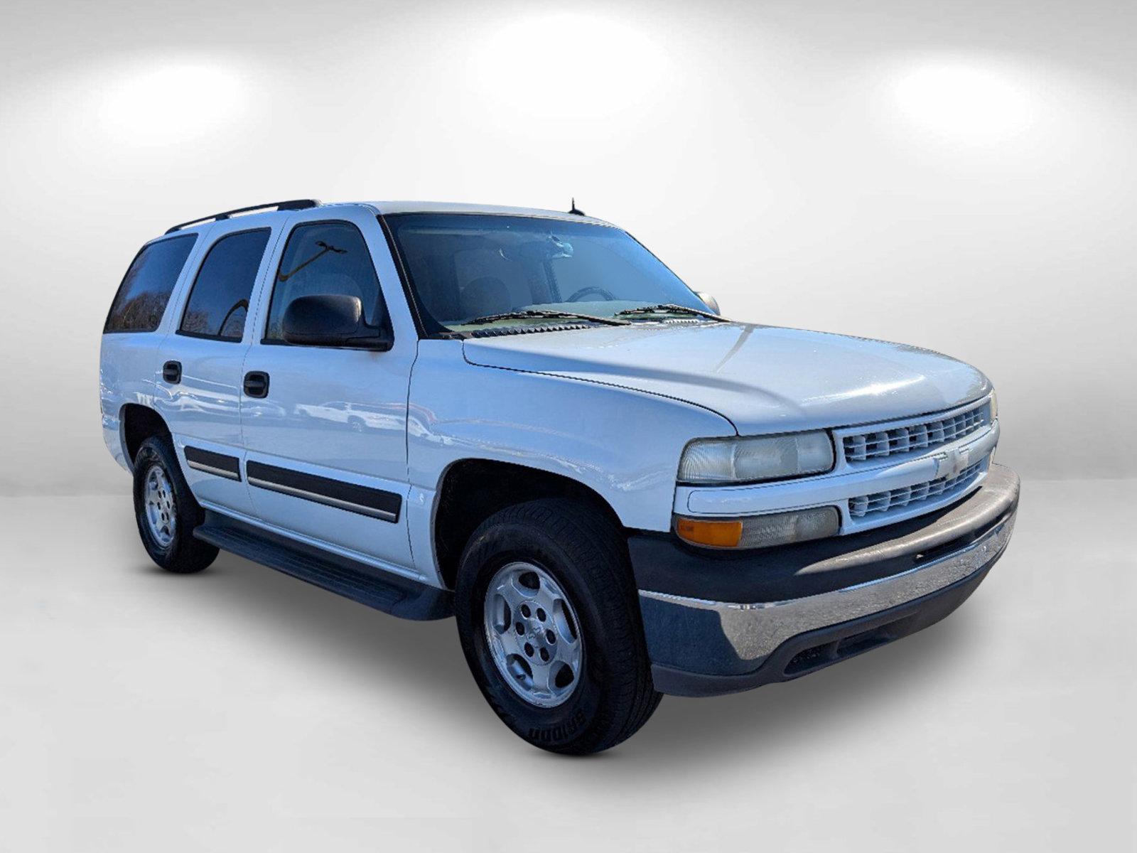 2005 Summit White /Tan/Neutral Chevrolet Tahoe LS (1GNEC13T65J) with an Gas V8 5.3L/327 engine, 4-Speed Automatic w/OD transmission, located at 3959 U.S. 80 W, Phenix City, AL, 36870, (334) 297-4885, 32.469296, -85.135185 - 2005 Chevrolet Tahoe LS - Photo#4