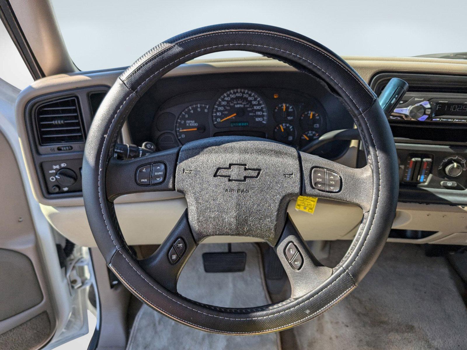 2005 Summit White /Tan/Neutral Chevrolet Tahoe LS (1GNEC13T65J) with an Gas V8 5.3L/327 engine, 4-Speed Automatic w/OD transmission, located at 3959 U.S. 80 W, Phenix City, AL, 36870, (334) 297-4885, 32.469296, -85.135185 - 2005 Chevrolet Tahoe LS - Photo#15