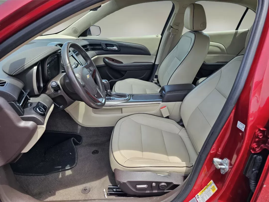 2013 /Cocoa/Light Neutral Chevrolet Malibu LT (1G11E5SA4DF) with an Other engine, located at 521 Old Farm Lane Rd, Prattville, AL, 36066, (334) 325-1505, 32.482460, -86.416367 - **Unlock Your Next Adventure with the 2013 Chevrolet Malibu LT at Gils Auto!**<br /> <br /> Are you looking for a reliable vehicle that fits your busy lifestyle? The 2013 Chevrolet Malibu LT is the perfect sedan for those who crave comfort, style, and technology while maintaining an eye on budget-fr - Photo#9