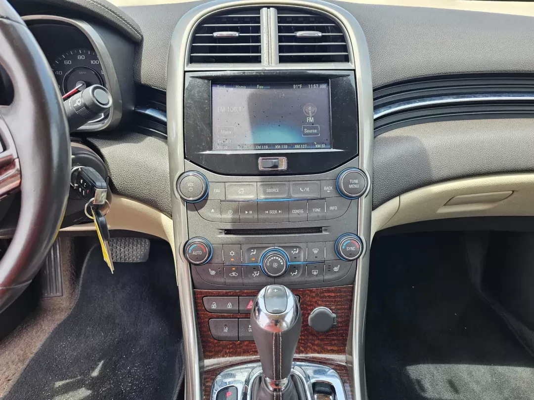 2013 /Cocoa/Light Neutral Chevrolet Malibu LT (1G11E5SA4DF) with an Other engine, located at 521 Old Farm Lane Rd, Prattville, AL, 36066, (334) 325-1505, 32.482460, -86.416367 - **Unlock Your Next Adventure with the 2013 Chevrolet Malibu LT at Gils Auto!**<br /> <br /> Are you looking for a reliable vehicle that fits your busy lifestyle? The 2013 Chevrolet Malibu LT is the perfect sedan for those who crave comfort, style, and technology while maintaining an eye on budget-fr - Photo#11