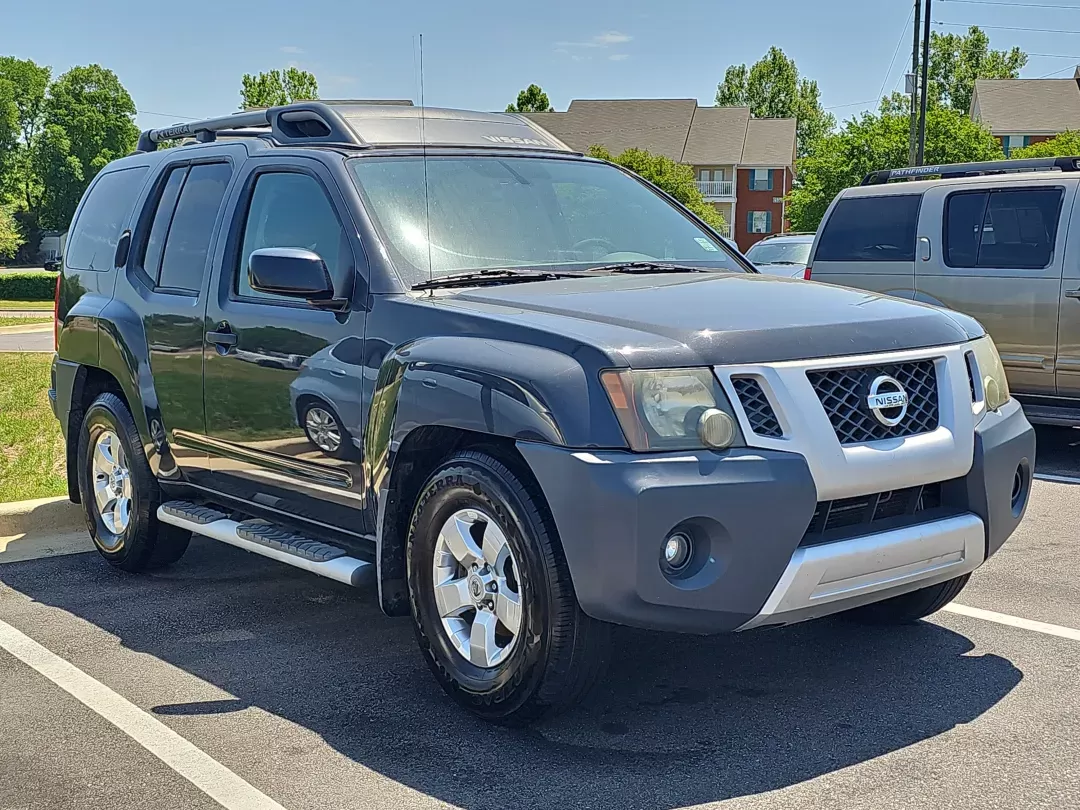 2010 Night Armor Pearl /Gray Nissan Xterra S (5N1AN0NU1AC) with an Gas V6 4.0L/ engine, 5-Speed Automatic w/OD transmission, located at 521 Old Farm Lane Rd, Prattville, AL, 36066, (334) 325-1505, 32.482460, -86.416367 - 2010 Nissan Xterra S - Photo#2
