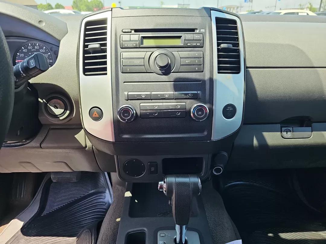 2010 Night Armor Pearl /Gray Nissan Xterra S (5N1AN0NU1AC) with an Gas V6 4.0L/ engine, 5-Speed Automatic w/OD transmission, located at 521 Old Farm Lane Rd, Prattville, AL, 36066, (334) 325-1505, 32.482460, -86.416367 - 2010 Nissan Xterra S - Photo#9