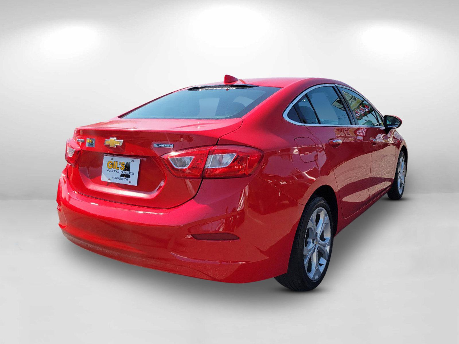 2017 Red Hot /Jet Black Chevrolet Cruze Premier (1G1BF5SMXH7) with an Turbocharged Gas I4 1.4L/ engine, 6-Speed Automatic transmission, located at 521 Old Farm Lane Rd, Prattville, AL, 36066, (334) 325-1505, 32.482460, -86.416367 - 2017 Chevrolet Cruze Premier - Photo#5