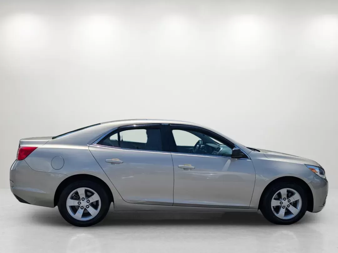 2014 /Jet Black/Titanium Chevrolet Malibu LS (1G11B5SL1EF) with an Gas I4 2.5L/150 engine, 6-Speed Automatic transmission, located at 3959 U.S. 80 W, Phenix City, AL, 36870, (334) 297-4885, 32.469296, -85.135185 - 2014 Chevrolet Malibu LS - Photo#3