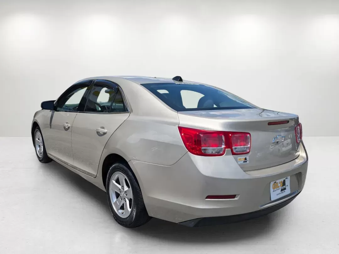 2014 /Jet Black/Titanium Chevrolet Malibu LS (1G11B5SL1EF) with an Gas I4 2.5L/150 engine, 6-Speed Automatic transmission, located at 3959 U.S. 80 W, Phenix City, AL, 36870, (334) 297-4885, 32.469296, -85.135185 - 2014 Chevrolet Malibu LS - Photo#6