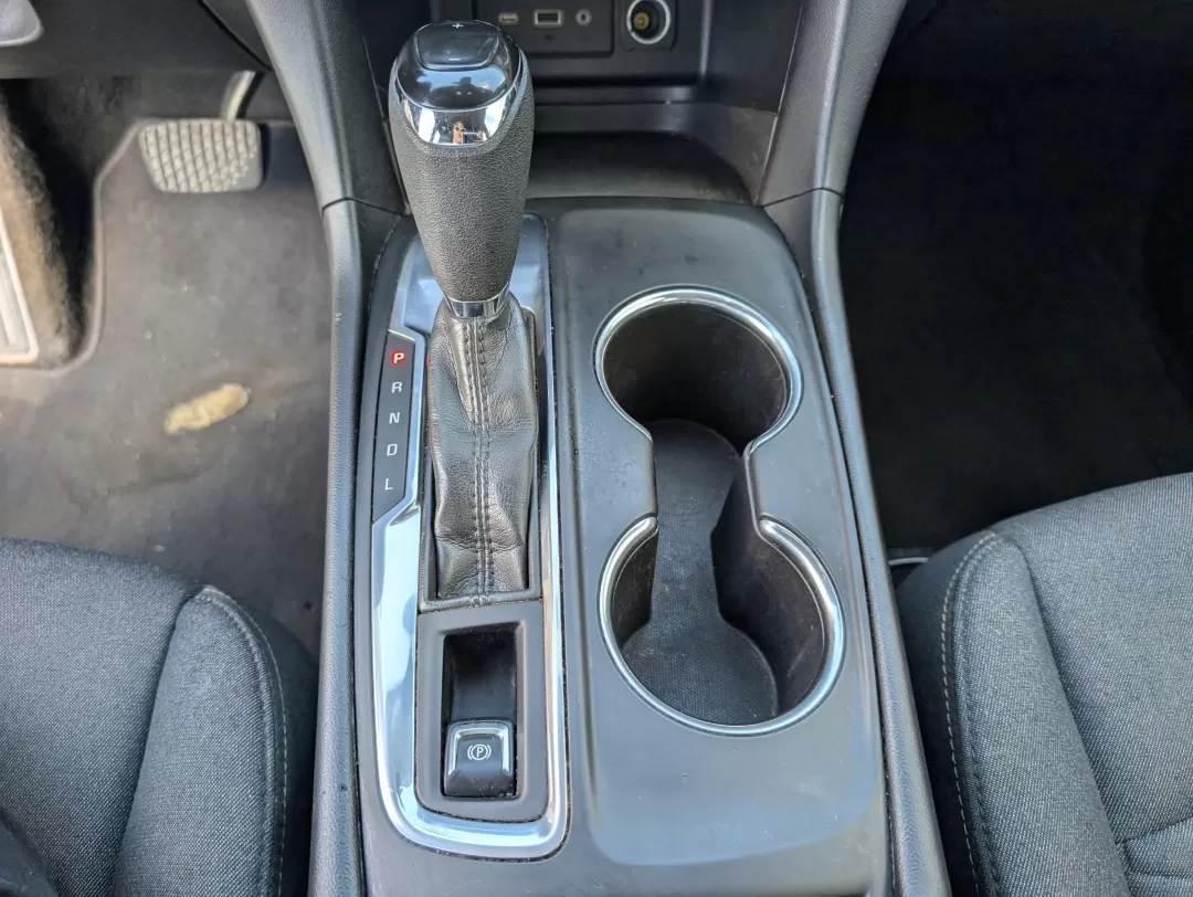 2020 /Jet Black Chevrolet Equinox LT (2GNAXJEVXL6) with an Other engine, located at 3959 U.S. 80 W, Phenix City, AL, 36870, (334) 297-4885, 32.469296, -85.135185 - ### Elevate Your Lifestyle with the 2020 Chevrolet Equinox LT<br /> <br /> Are you ready to take your family adventures to the next level? Look no further than this stunning 2020 Chevrolet Equinox LT, available now at Gils Auto in Phenix City, AL. This versatile SUV is designed for growing families - Photo#12
