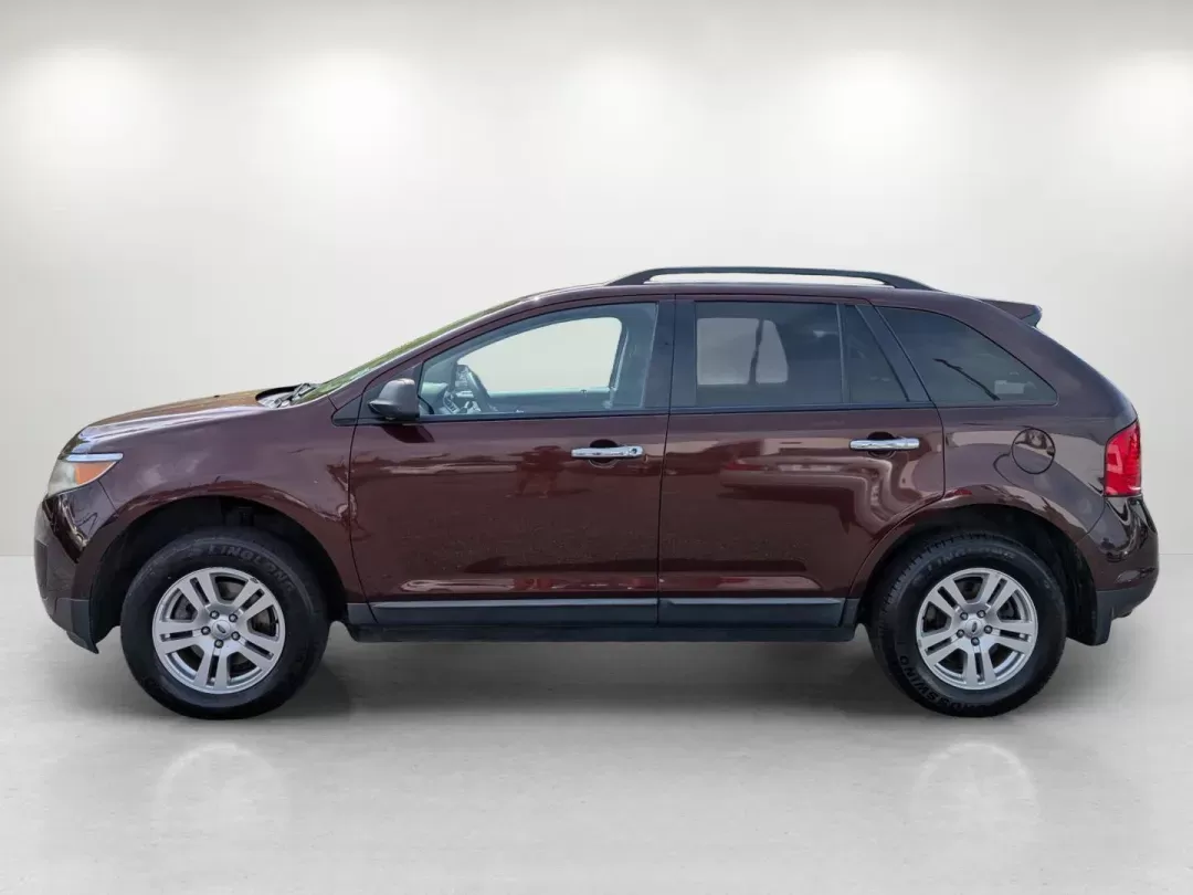 2012 Ford Edge SE (2FMDK3GC3CB) with an Gas V6 3.5L/213 engine, 6-Speed Automatic transmission, located at 3959 U.S. 80 W, Phenix City, AL, 36870, (334) 297-4885, 32.469296, -85.135185 - 2012 Ford Edge SE - Photo#2