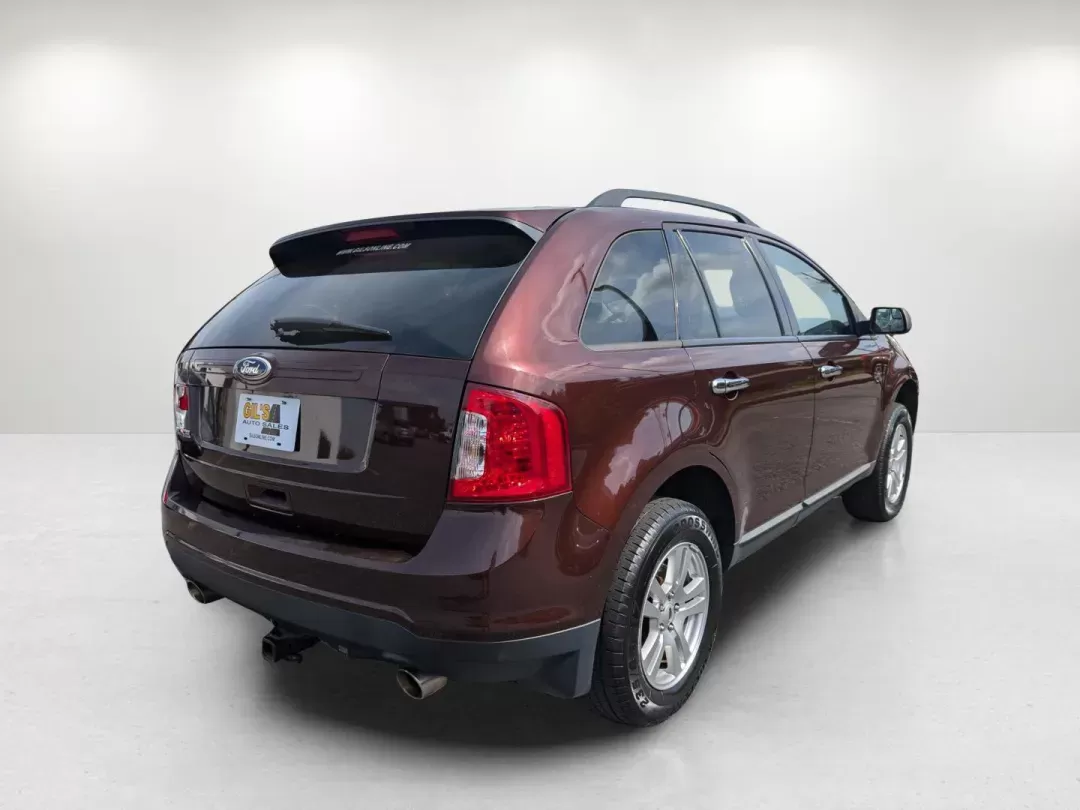 2012 Ford Edge SE (2FMDK3GC3CB) with an Gas V6 3.5L/213 engine, 6-Speed Automatic transmission, located at 3959 U.S. 80 W, Phenix City, AL, 36870, (334) 297-4885, 32.469296, -85.135185 - 2012 Ford Edge SE - Photo#5