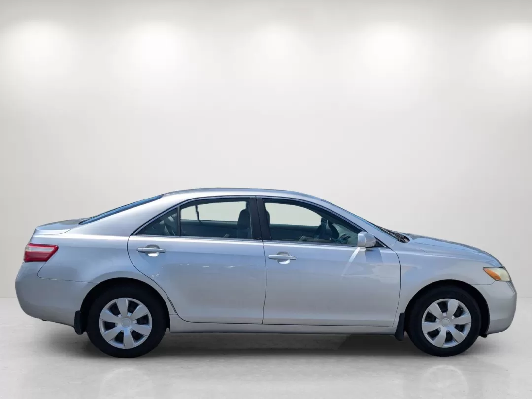 2009 Toyota Camry LE (4T1BE46K99U) with an Other engine, located at 521 Old Farm Lane Rd, Prattville, AL, 36066, (334) 325-1505, 32.482460, -86.416367 - **Experience Comfort and Reliability with the 2009 Toyota Camry LE at Gils Auto**<br /> <br /> Are you searching for a dependable sedan that seamlessly fits your busy lifestyle? Look no further than the **2009 Toyota Camry LE**, available now at **Gils Auto**, located at **3959 U.S. 80 W, Phenix Cit - Photo#3