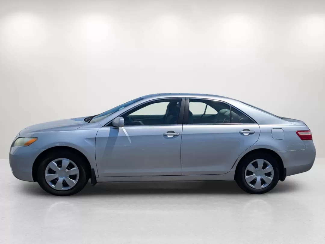 2009 Toyota Camry LE (4T1BE46K99U) with an Other engine, located at 521 Old Farm Lane Rd, Prattville, AL, 36066, (334) 325-1505, 32.482460, -86.416367 - **Experience Comfort and Reliability with the 2009 Toyota Camry LE at Gils Auto**<br /> <br /> Are you searching for a dependable sedan that seamlessly fits your busy lifestyle? Look no further than the **2009 Toyota Camry LE**, available now at **Gils Auto**, located at **3959 U.S. 80 W, Phenix Cit - Photo#7