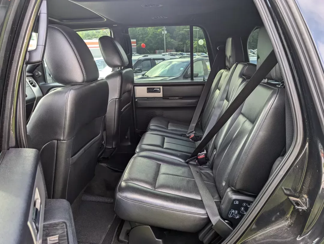 2015 Ford Expedition Limited (1FMJU1KTXFE) with an Twin Turbo Regular Unleaded V-6 3.5 L/213 engine, 6-Speed Automatic w/OD transmission, located at 3959 U.S. 80 W, Phenix City, AL, 36870, (334) 297-4885, 32.469296, -85.135185 - 2015 Ford Expedition Limited - Photo#10
