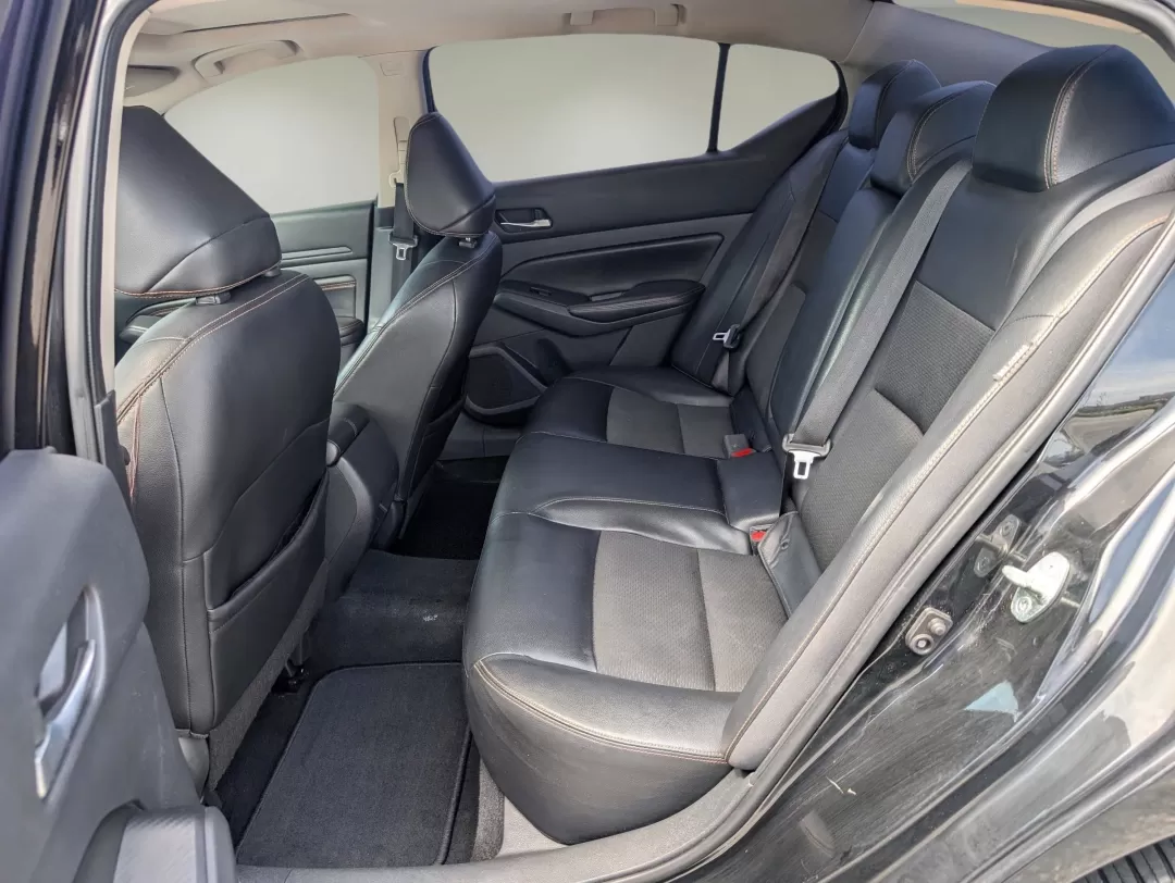 2019 Super Black /Sport Nissan Altima 2.5 SR (1N4BL4CW1KN) with an Other engine, located at 5115 14th Ave., Columbus, GA, 31904, (706) 323-0345, 32.511494, -84.971046 - 2019 Nissan Altima 2.5 SR - Photo#10