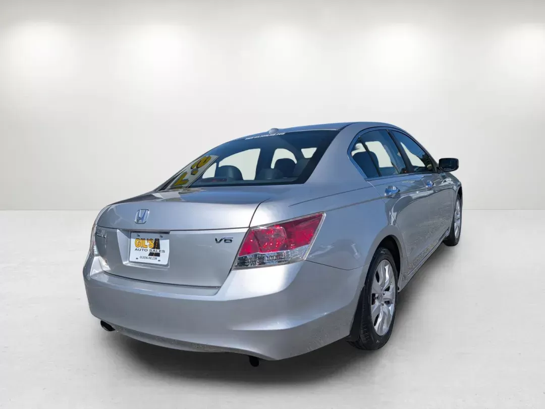 2008 Honda Accord Sdn EX-L (1HGCP36838A) with an Gas V6 3.5L/212 engine, 5-Speed Automatic transmission, located at 3959 U.S. 80 W, Phenix City, AL, 36870, (334) 297-4885, 32.469296, -85.135185 - 2008 Honda Accord Sdn EX-L - Photo#5
