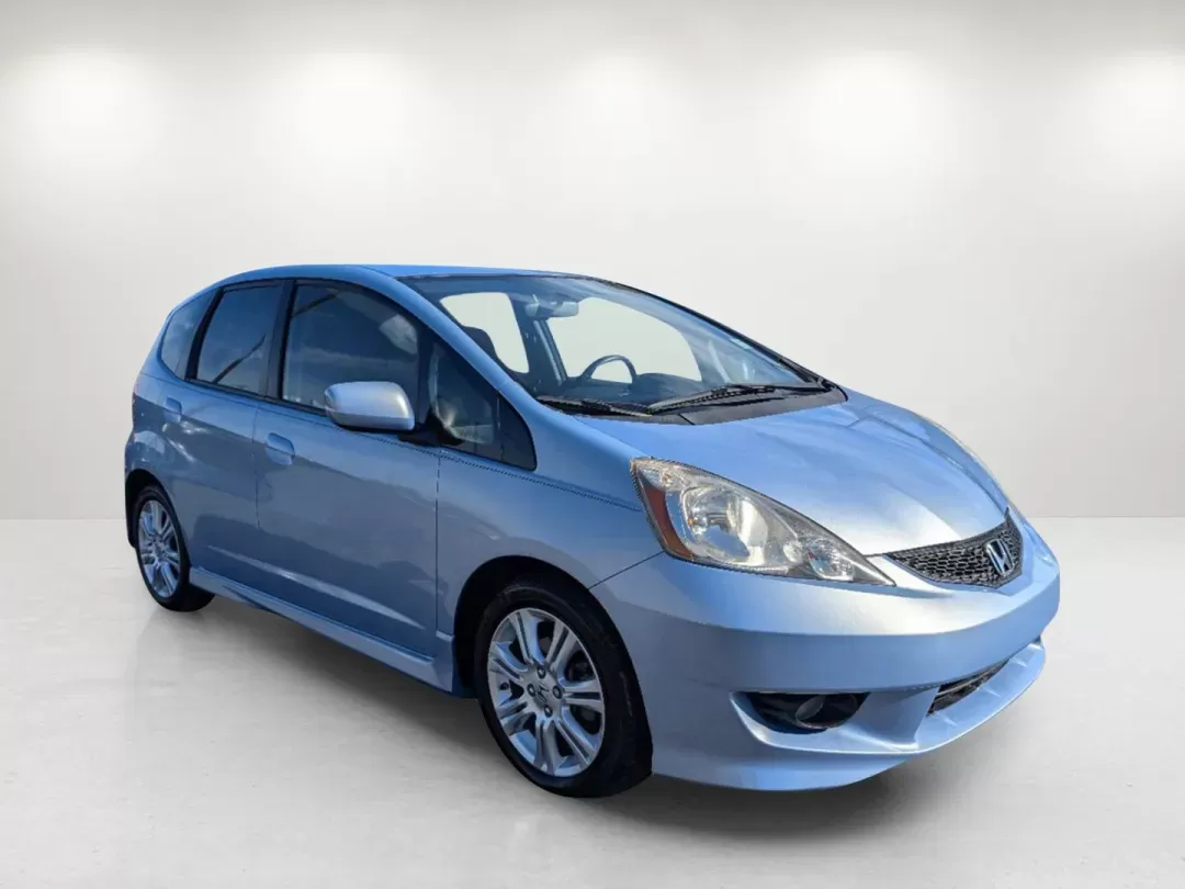 2010 Honda Fit Sport (JHMGE8H43AC) with an Gas I4 1.5L/91.4 engine, 5-Speed Automatic transmission, located at 521 Old Farm Lane Rd, Prattville, AL, 36066, (334) 325-1505, 32.482460, -86.416367 - 2010 Honda Fit Sport - Photo#3