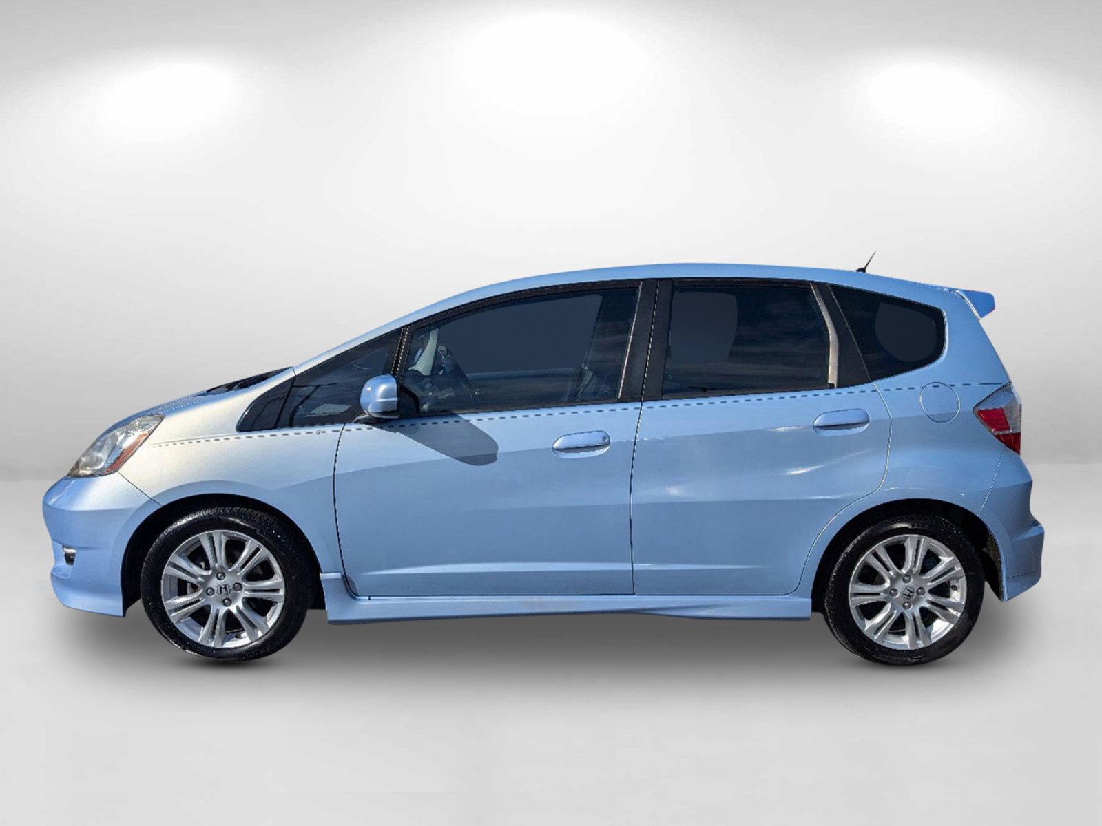 2010 Honda Fit Sport (JHMGE8H43AC) with an Gas I4 1.5L/91.4 engine, 5-Speed Automatic transmission, located at 5115 14th Ave., Columbus, GA, 31904, (706) 323-0345, 32.511494, -84.971046 - 2010 Honda Fit Sport - Photo#7