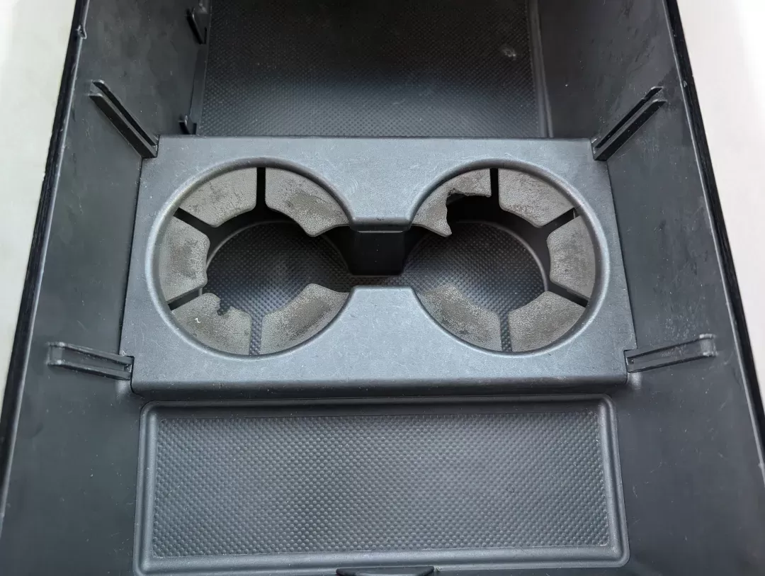 2010 Honda Pilot EX (5FNYF3H47AB) with an Other engine, located at 3959 U.S. 80 W, Phenix City, AL, 36870, (334) 297-4885, 32.469296, -85.135185 - **Explore Life in Comfort and Style with the 2010 Honda Pilot at Gils Auto!**<br /> <br /> Are you searching for a dependable SUV that can handle everything from family road trips to daily commutes? Look no further! The 2010 Honda Pilot EX is designed specifically for those who need a versatile vehi - Photo#28